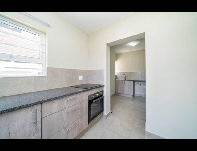 3 BEDROOM TOWNHOUSE FOR SALE IN PARKDENE